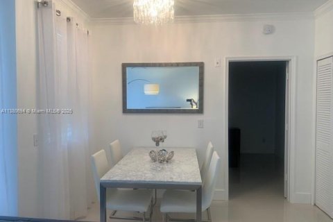 Copropriété à louer à Aventura, Floride: 2 chambres, 110.65 m2 № 1938232 - photo 22