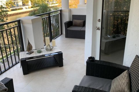 Condominio en alquiler en Aventura, Florida, 2 dormitorios, 110.65 m2 № 1938232 - foto 6