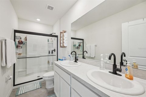 Townhouse in Wimauma, Florida 3 bedrooms, 157.47 sq.m. № 1593596 - photo 21