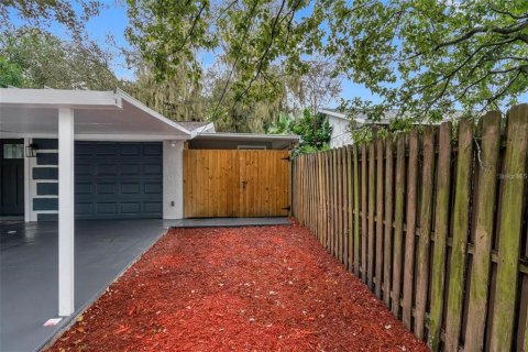 House in Riverview, Florida 4 bedrooms, 141.3 sq.m. № 2207650 - photo 6