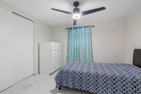 House in Riverview, Florida 4 bedrooms, 141.3 sq.m. № 2207650 - photo 21