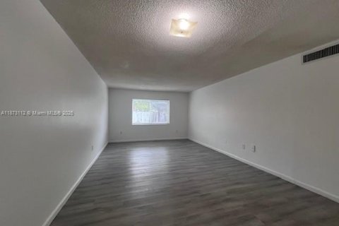 Appartement à louer à Miami Gardens, Floride: 1 chambre, 67.82 m2 № 1928051 - photo 14