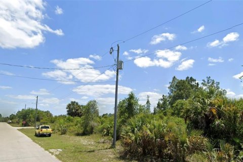 Land in Lehigh Acres, Florida № 2165349 - photo 3