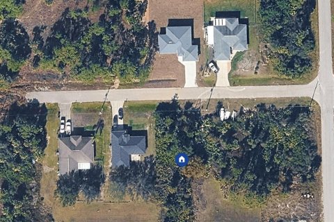 Land in Lehigh Acres, Florida № 2165349