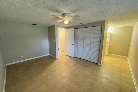 Casa en alquiler en Tampa, Florida, 2 dormitorios, 98.1 m2 № 1915146 - foto 6