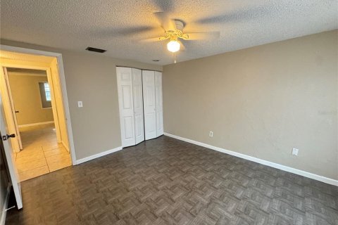 Casa en alquiler en Tampa, Florida, 2 dormitorios, 98.1 m2 № 1915146 - foto 10