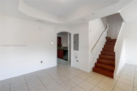 Снять в аренду кондоминиум в Пемброк-Пайнс, Флорида 3 спальни, 129.13м2, № 1991589 - фото 14