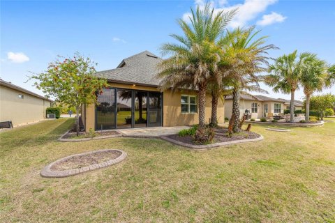 House in Ocala, Florida 3 bedrooms, 195 sq.m. № 2117610 - photo 6