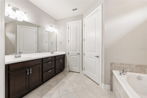 House in Ocala, Florida 3 bedrooms, 195 sq.m. № 2117610 - photo 28