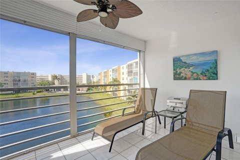 Condo in Dania Beach, Florida, 2 bedrooms  № 2005848 - photo 20