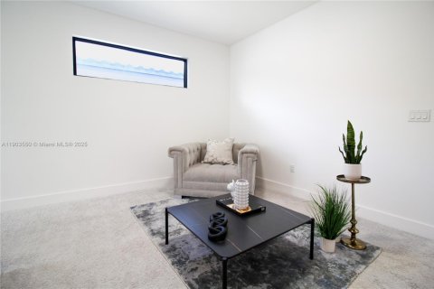 Casa en venta en Doral, Florida, 4 dormitorios, 268.49 m2 № 1955988 - foto 10