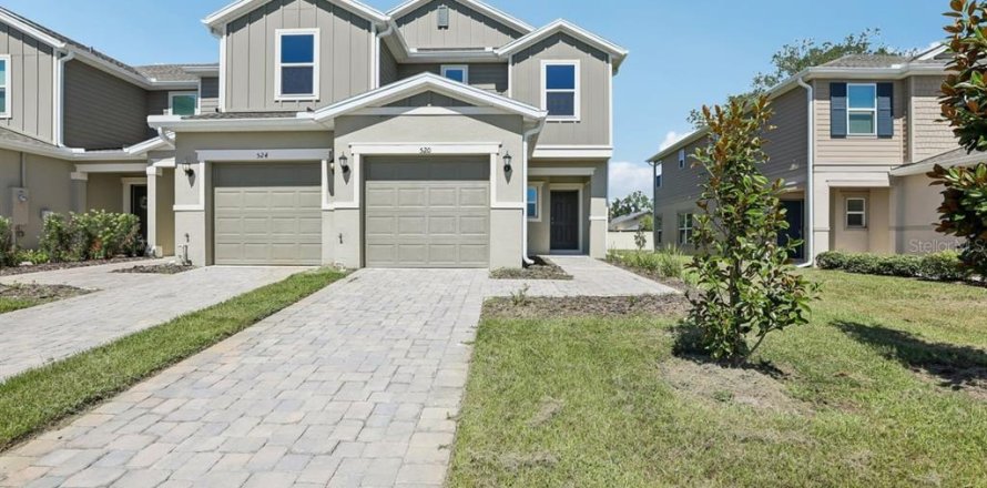 Townhouse in Lake Wales, Florida 3 bedrooms, 156.54 sq.m. № 2375518