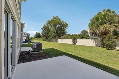 Townhouse in Lake Wales, Florida 3 bedrooms, 156.54 sq.m. № 2375518 - photo 19