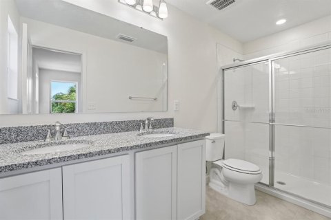 Townhouse in Lake Wales, Florida 3 bedrooms, 156.54 sq.m. № 2375518 - photo 11