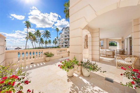 Condo in Miami Beach, Florida, 2 bedrooms  № 1989329 - photo 21