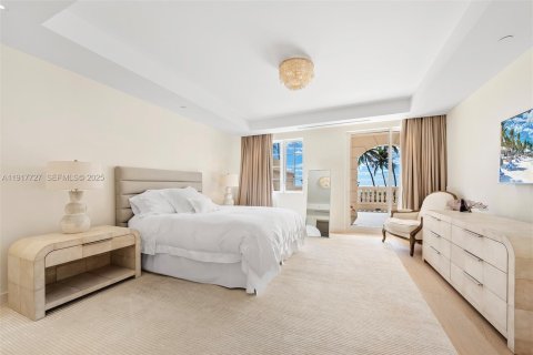 Condo in Miami Beach, Florida, 2 bedrooms  № 1989329 - photo 26