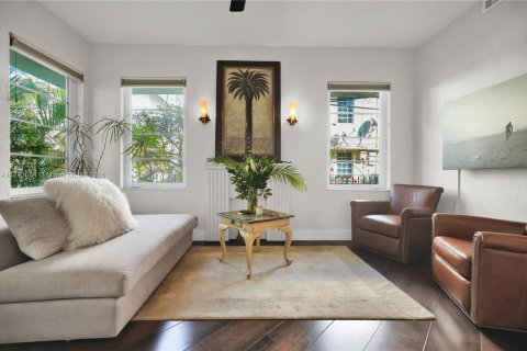Condo in Miami Beach, Florida, 1 bedroom  № 1976857 - photo 6