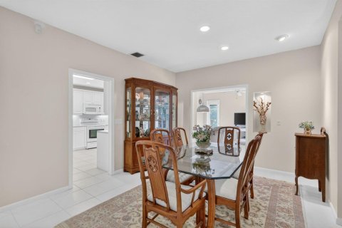House in Stuart, Florida 3 bedrooms, 208.94 sq.m. № 2254332 - photo 10