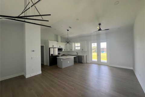 Casa en alquiler en Englewood, Florida, 4 dormitorios, 167.69 m2 № 1918863 - foto 4