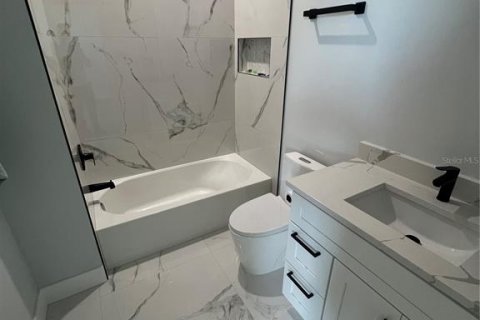 Casa en alquiler en Englewood, Florida, 4 dormitorios, 167.69 m2 № 1918863 - foto 12