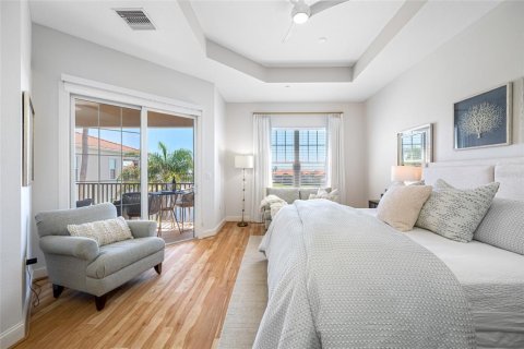 Condo in Saint Petersburg, Florida, 3 bedrooms  № 1613957 - photo 24