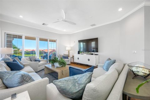 Condo in Saint Petersburg, Florida, 3 bedrooms  № 1613957 - photo 5