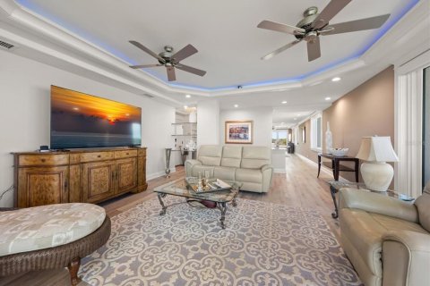 Condo in Belleair, Florida, 2 bedrooms № 2122088 - photo 7