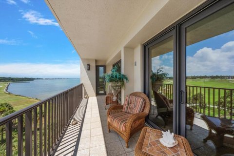 Condo in Belleair, Florida, 2 bedrooms № 2122088 - photo 25