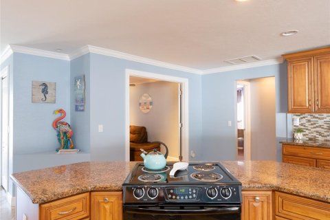 House in Englewood, Florida 4 bedrooms, 186.36 sq.m. № 1615299 - photo 7