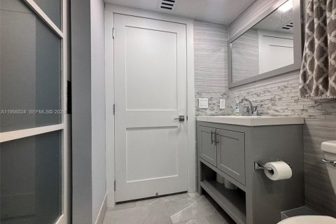 Снять в аренду кондоминиум в Майами, Флорида 2 спальни, 86.96м2, № 2021094 - фото 15