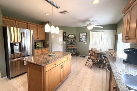 House in Punta Gorda, Florida 3 bedrooms, 161.09 sq.m. № 2103110 - photo 12