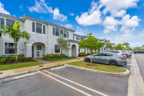 Таунхаус в Хомстед, Флорида 3 спальни, 137.77м2 № 2008850