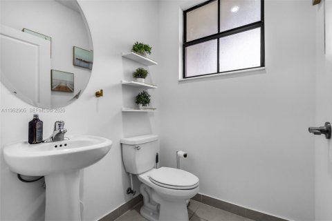 Купить таунхаус в Хомстед, Флорида 3 спальни, 137.77м2, № 2008850 - фото 7