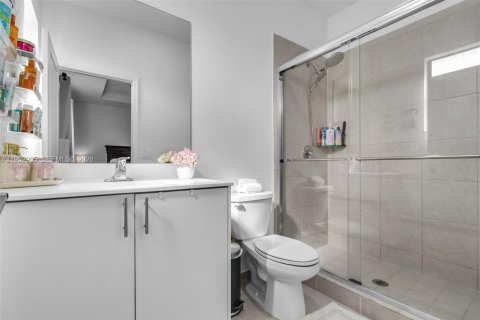 Купить таунхаус в Хомстед, Флорида 3 спальни, 137.77м2, № 2008850 - фото 18