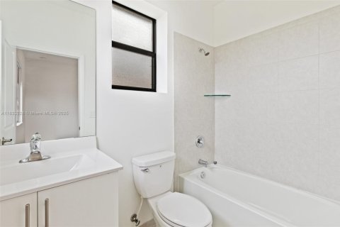 Adosado en alquiler en Miami, Florida, 3 dormitorios, 122.63 m2 № 1813863 - foto 21