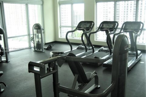 Condo in Miami, Florida, 1 bedroom  № 1887600 - photo 28