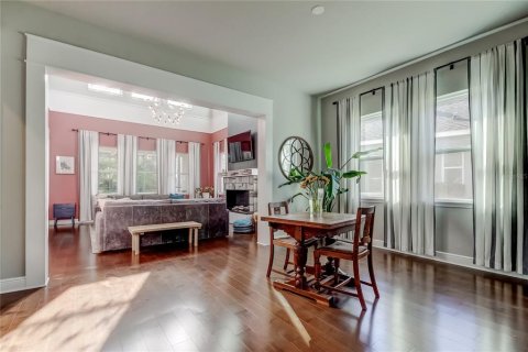 Villa ou maison à vendre à Tampa, Floride: 4 chambres, 319.58 m2 № 2129080 - photo 5