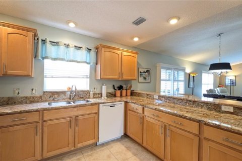 Casa en venta en The Villages, Florida, 2 dormitorios, 105.17 m2 № 1799991 - foto 8