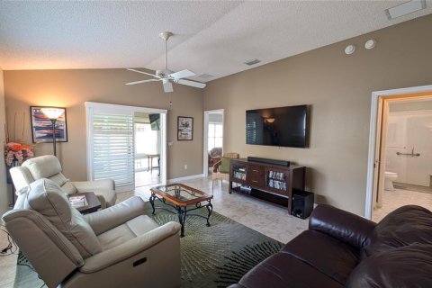 Casa en venta en The Villages, Florida, 2 dormitorios, 105.17 m2 № 1799991 - foto 15