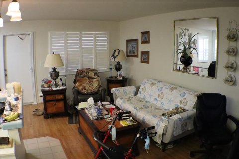 Condo in Saint Petersburg, Florida, 1 bedroom  № 1541597 - photo 3