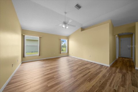 Casa en venta en Ocala, Florida, 4 dormitorios, 180.79 m2 № 2280164 - foto 13