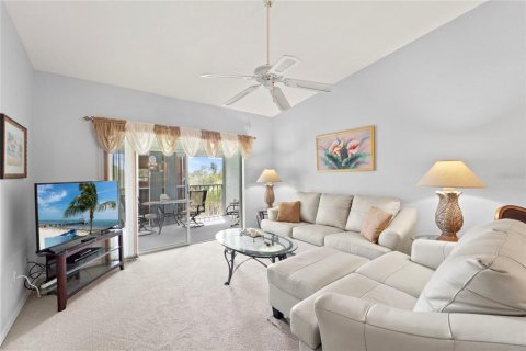 Condo in North Port, Florida, 2 bedrooms  № 1603312 - photo 8