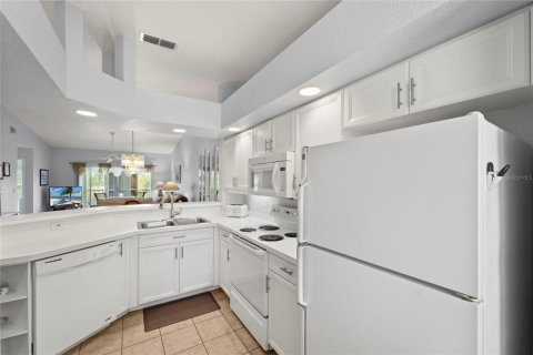 Condo in North Port, Florida, 2 bedrooms  № 1603312 - photo 14