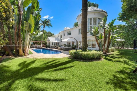 House in Miami Beach, Florida 6 bedrooms, 407.75 sq.m. № 1943896 - photo 2