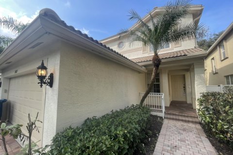 House in Royal Palm Beach, Florida 3 bedrooms, 159.23 sq.m. № 1011928 - photo 1