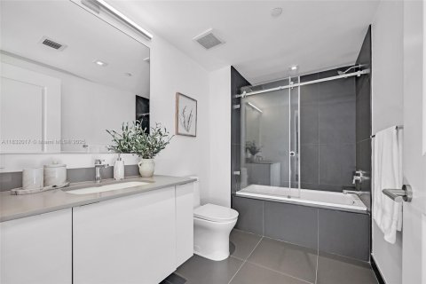 Copropriété à vendre à Miami, Floride: 2 chambres, 81.94 m2 № 1817717 - photo 16