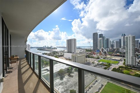 Copropriété à vendre à Miami, Floride: 2 chambres, 81.94 m2 № 1817717 - photo 25
