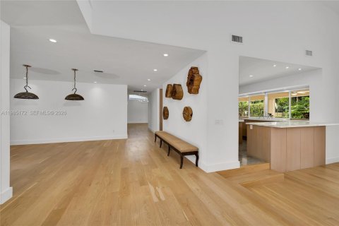 Купить виллу или дом в Майами, Флорида 5 спален, 359.72м2, № 2056058 - фото 6