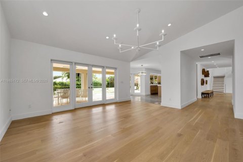 Купить виллу или дом в Майами, Флорида 5 спален, 359.72м2, № 2056058 - фото 22
