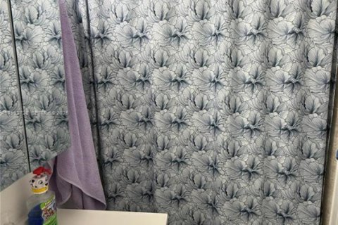 Купить кондоминиум в Бока-Ратон, Флорида 2 спальни, 79.62м2, № 1986860 - фото 16